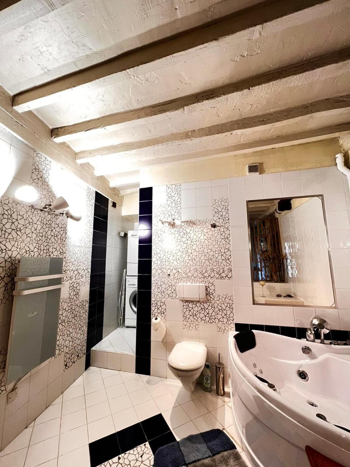 L'Elegante - Maison De Ville Avec Bains A Remous - Parking Inclus Σαιν-Πολ-ντε-Βανς Εξωτερικό φωτογραφία