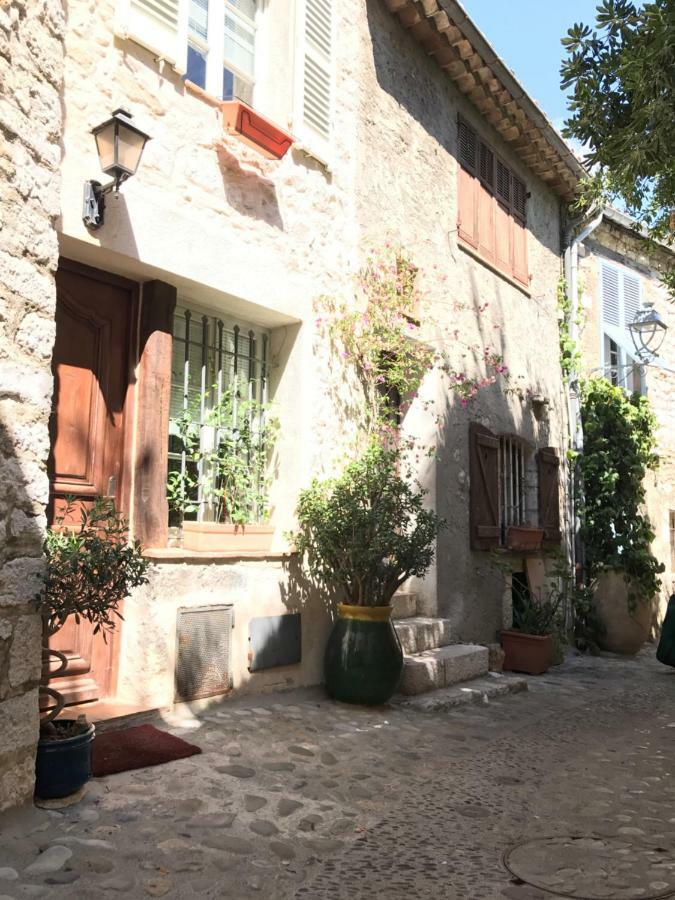 L'Elegante - Maison De Ville Avec Bains A Remous - Parking Inclus Σαιν-Πολ-ντε-Βανς Εξωτερικό φωτογραφία